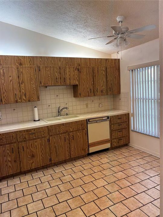 En Venta: $99,900 (2 camas, 2 baños, 1130 Pies cuadrados)