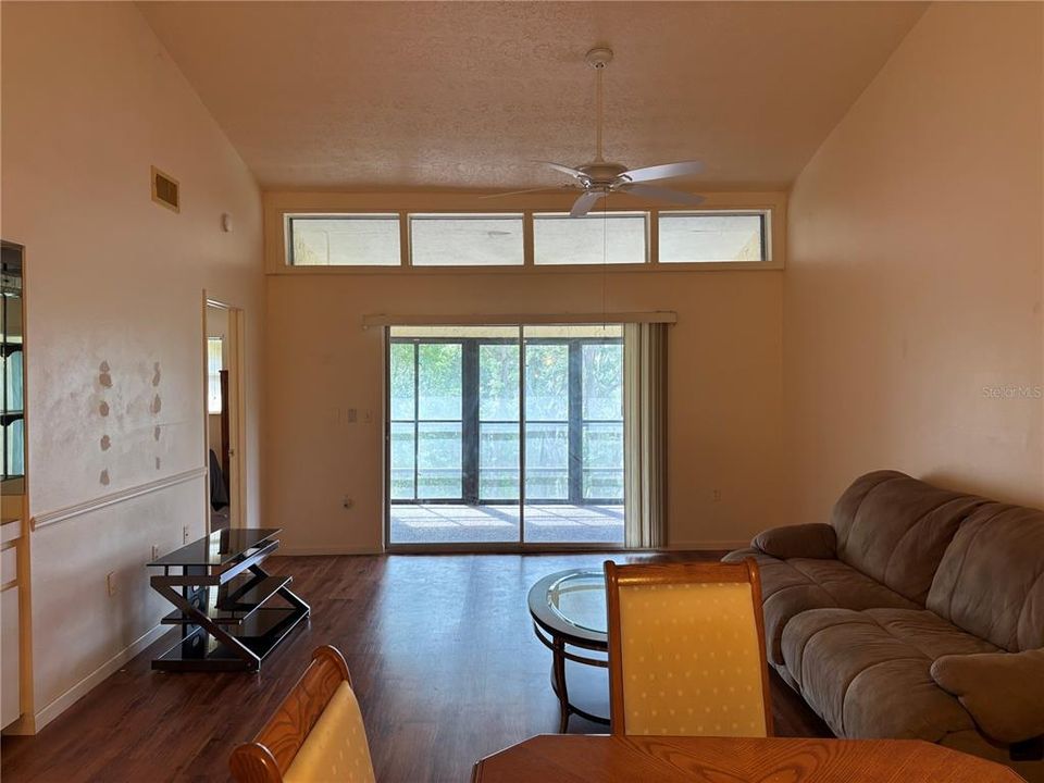 En Venta: $99,900 (2 camas, 2 baños, 1130 Pies cuadrados)