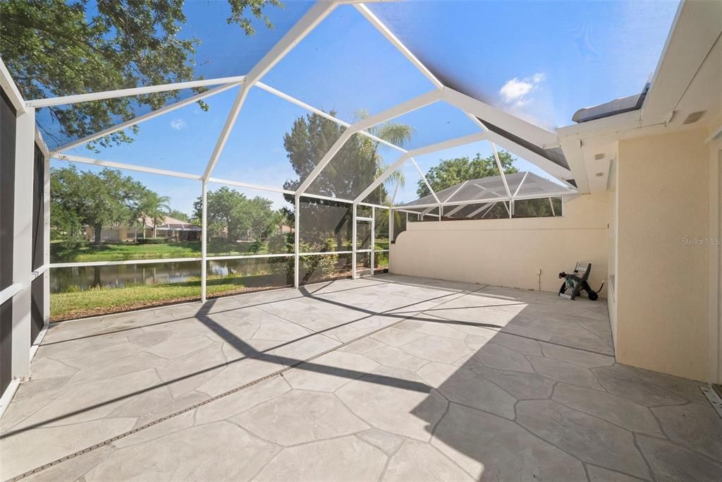 Active With Contract: $409,000 (2 beds, 2 baths, 1693 Square Feet)