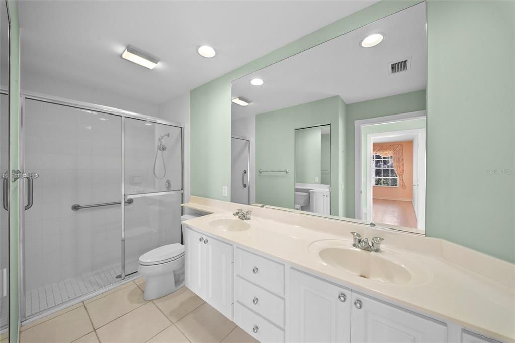 Active With Contract: $409,000 (2 beds, 2 baths, 1693 Square Feet)