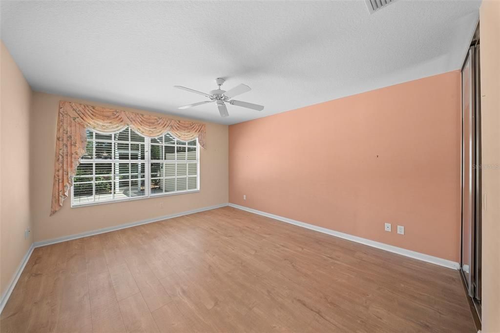 Active With Contract: $409,000 (2 beds, 2 baths, 1693 Square Feet)