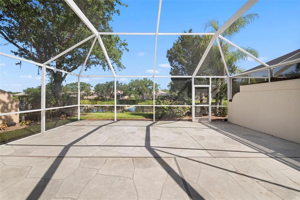 Active With Contract: $409,000 (2 beds, 2 baths, 1693 Square Feet)