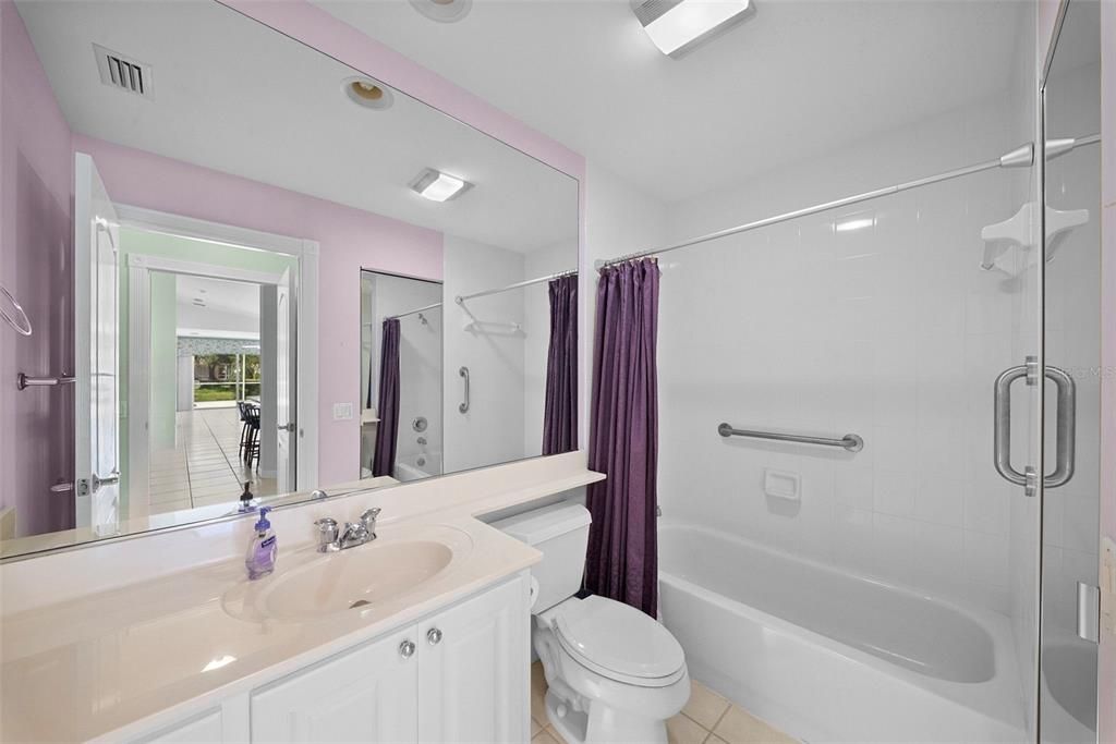 Active With Contract: $409,000 (2 beds, 2 baths, 1693 Square Feet)