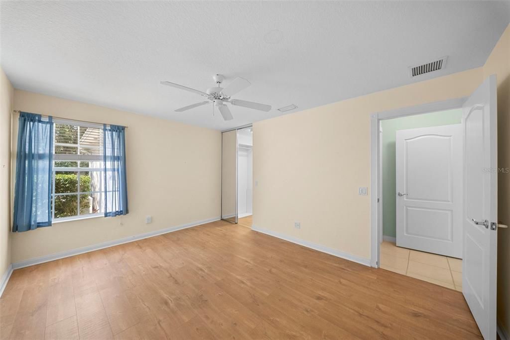 Active With Contract: $409,000 (2 beds, 2 baths, 1693 Square Feet)