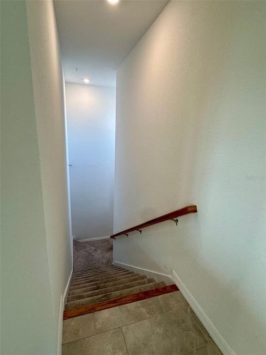For Rent: $2,400 (2 beds, 2 baths, 1933 Square Feet)