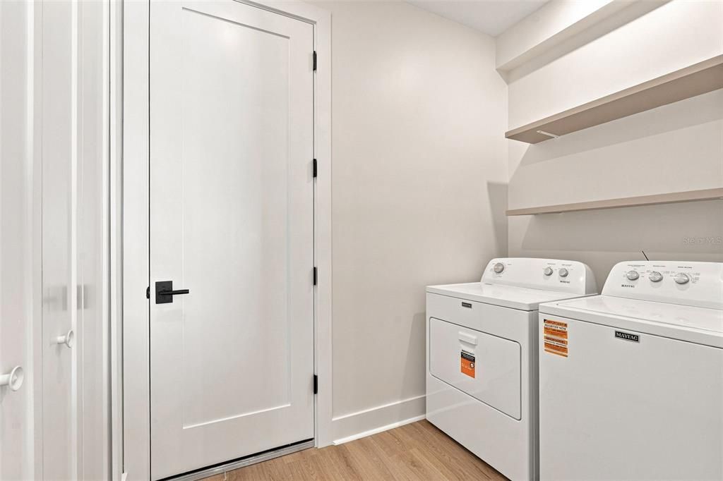 For Sale: $773,000 (3 beds, 3 baths, 2012 Square Feet)