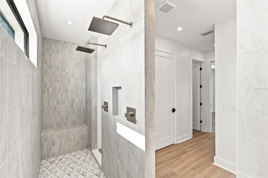 For Sale: $773,000 (3 beds, 3 baths, 2012 Square Feet)