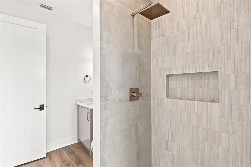 For Sale: $773,000 (3 beds, 3 baths, 2012 Square Feet)
