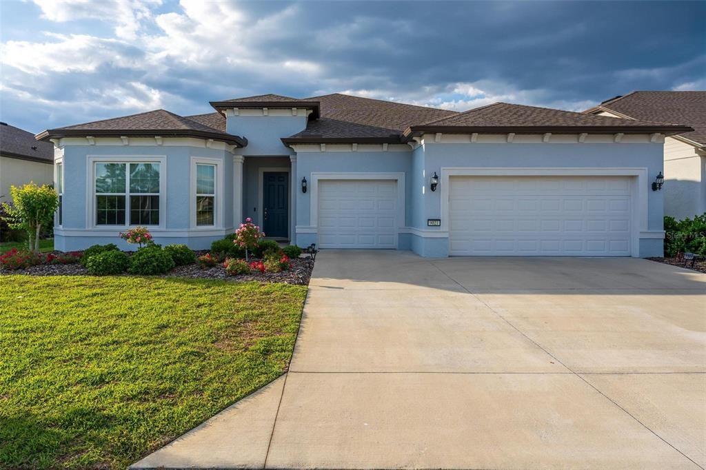 For Sale: $729,000 (3 beds, 3 baths, 2844 Square Feet)