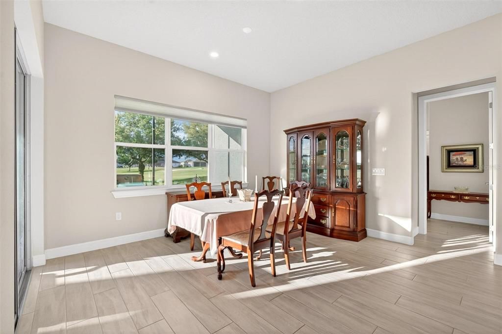 For Sale: $729,000 (3 beds, 3 baths, 2844 Square Feet)