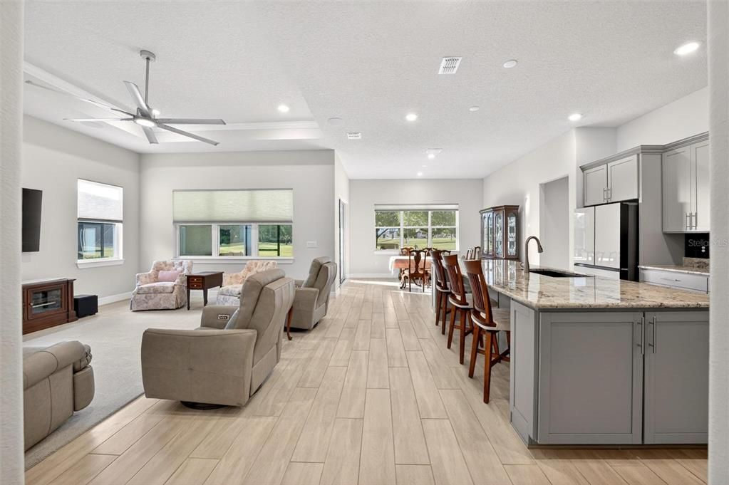 For Sale: $729,000 (3 beds, 3 baths, 2844 Square Feet)