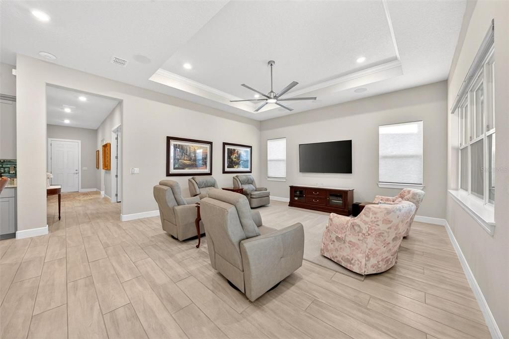 For Sale: $729,000 (3 beds, 3 baths, 2844 Square Feet)