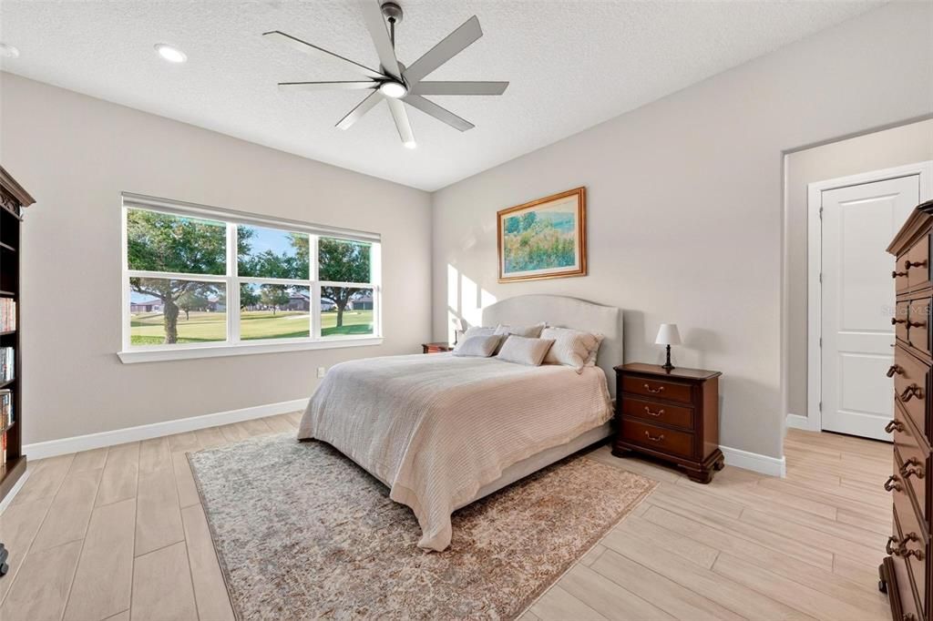 For Sale: $729,000 (3 beds, 3 baths, 2844 Square Feet)
