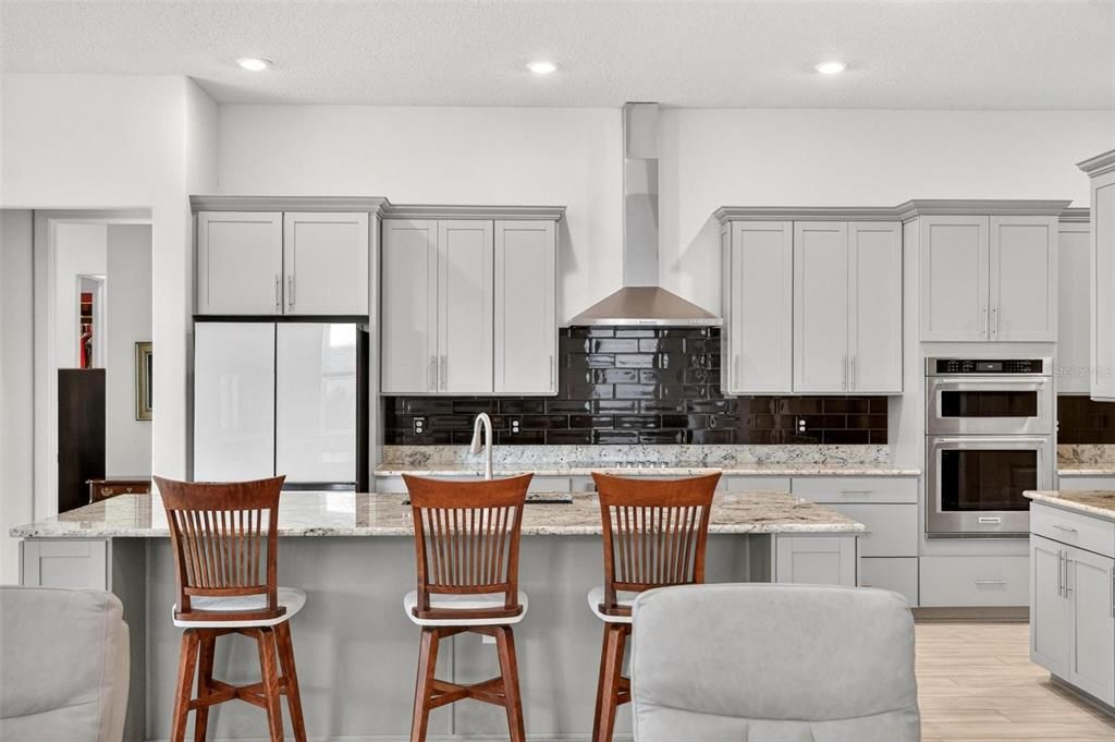 For Sale: $729,000 (3 beds, 3 baths, 2844 Square Feet)