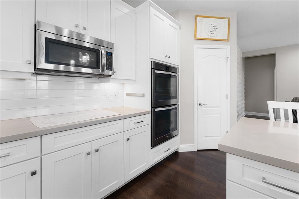 На продажу: $385,000 (4 спален, 2 ванн, 1859 Квадратных фут)
