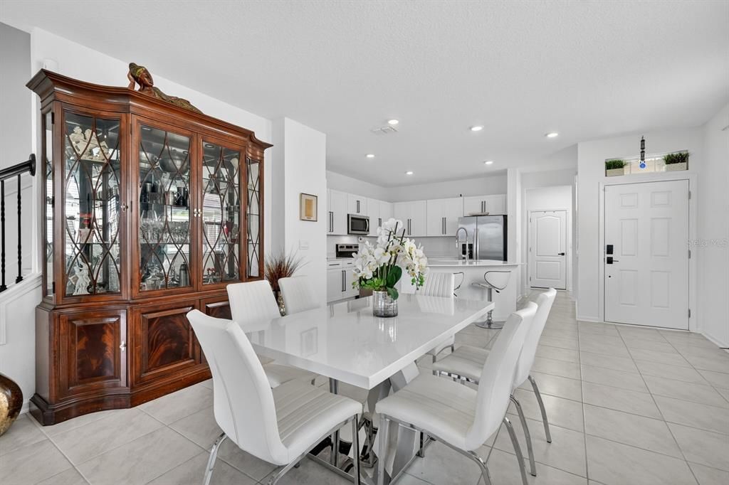 For Sale: $319,000 (3 beds, 2 baths, 1795 Square Feet)