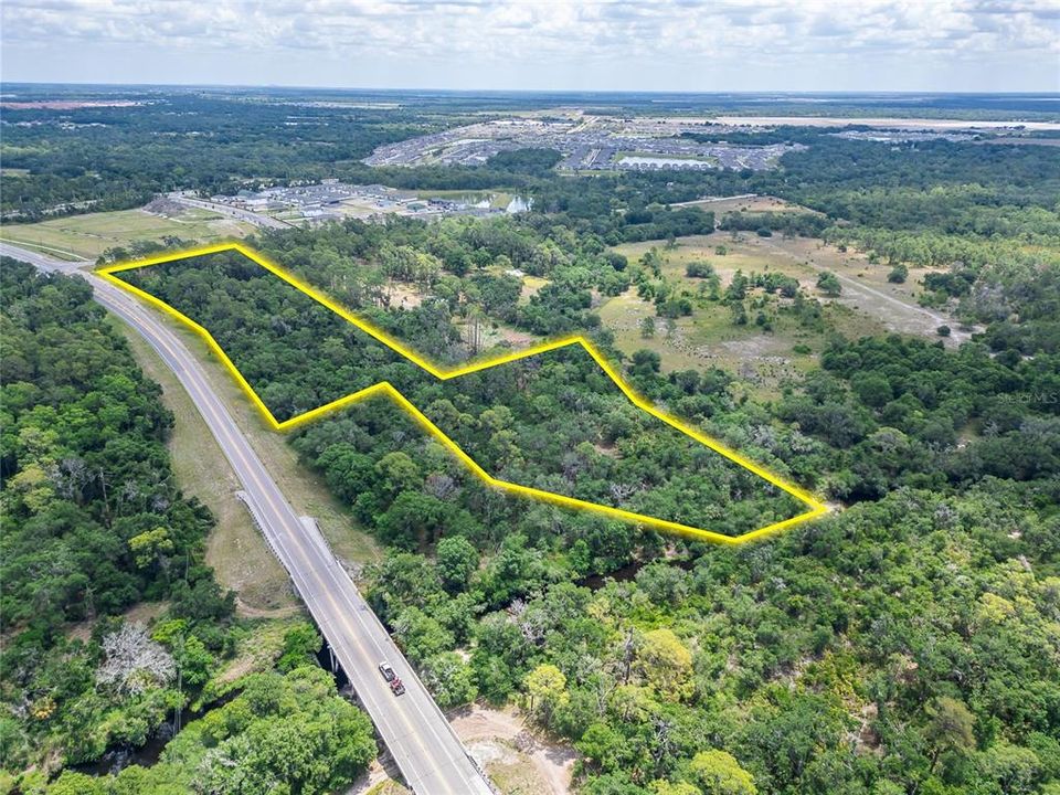 待售: $2,800,000 (10.36 acres)