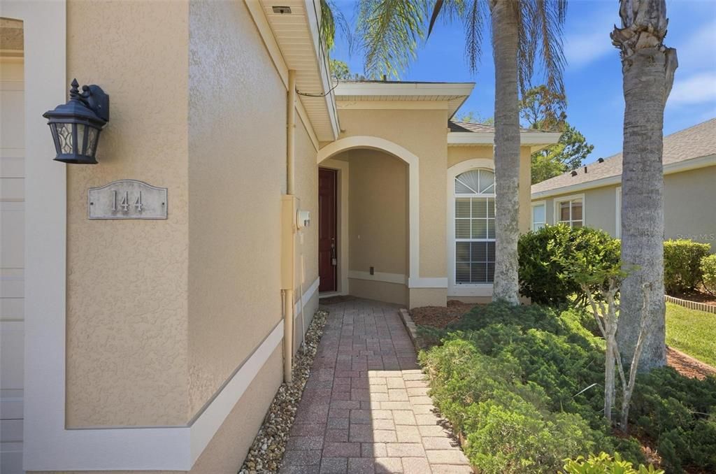 For Sale: $265,000 (2 beds, 2 baths, 1625 Square Feet)