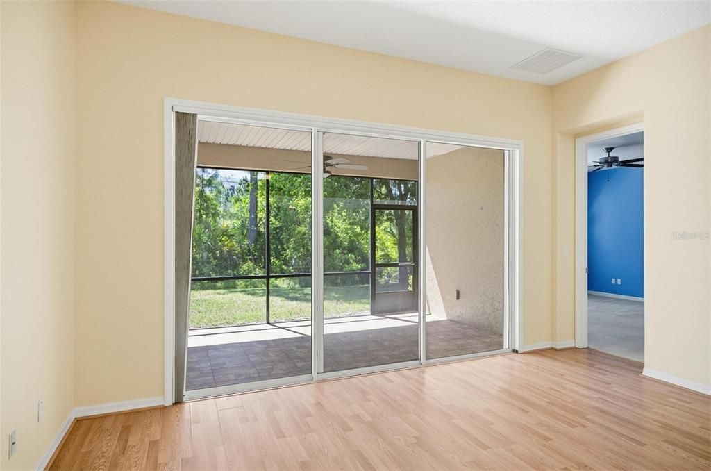 En Venta: $290,000 (2 camas, 2 baños, 1625 Pies cuadrados)