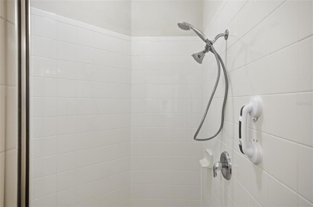 En Venta: $290,000 (2 camas, 2 baños, 1625 Pies cuadrados)