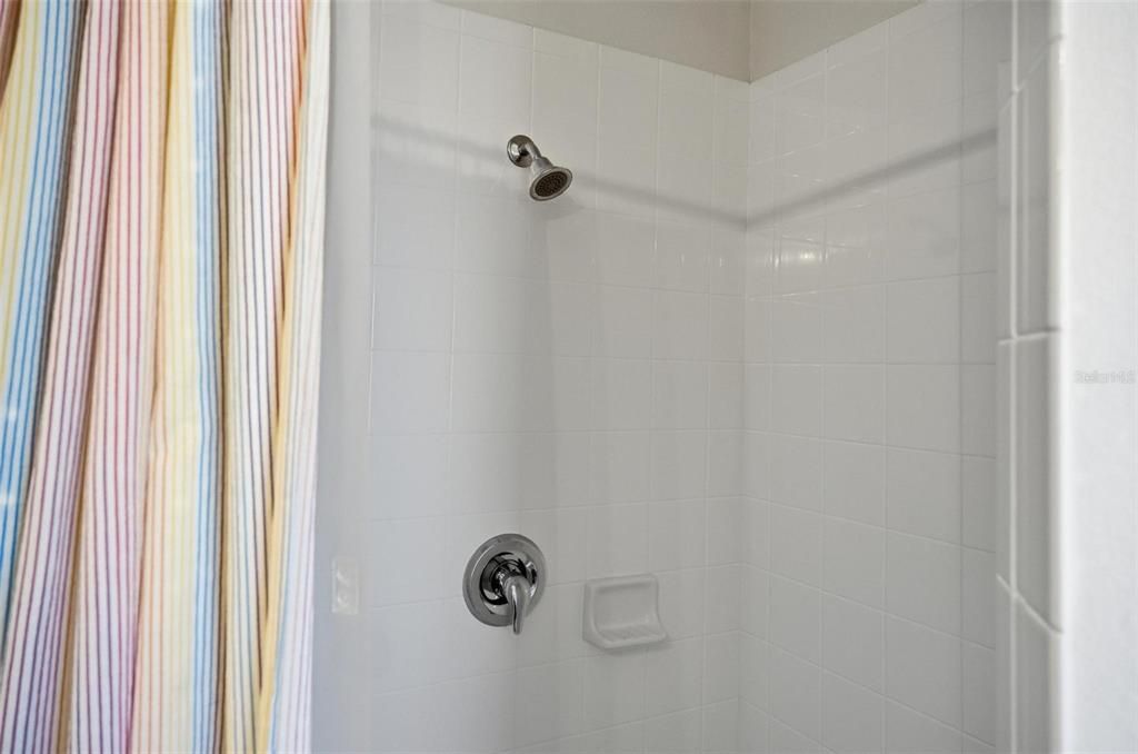 En Venta: $290,000 (2 camas, 2 baños, 1625 Pies cuadrados)