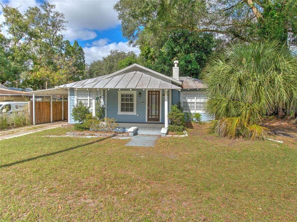 Active With Contract: $1,900 (3 beds, 1 baths, 840 Square Feet)