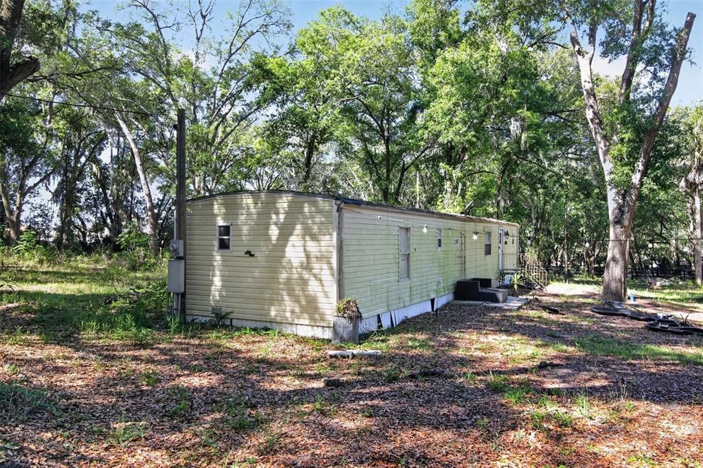 For Sale: $149,000 (3 beds, 2 baths, 924 Square Feet)