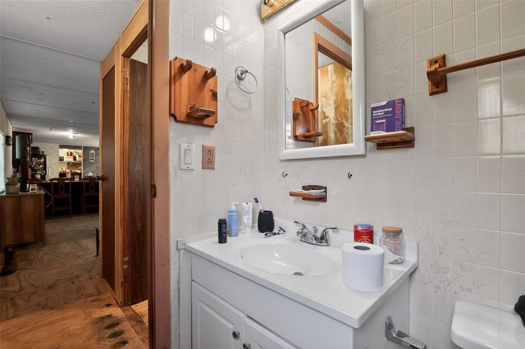 For Sale: $149,000 (3 beds, 2 baths, 924 Square Feet)