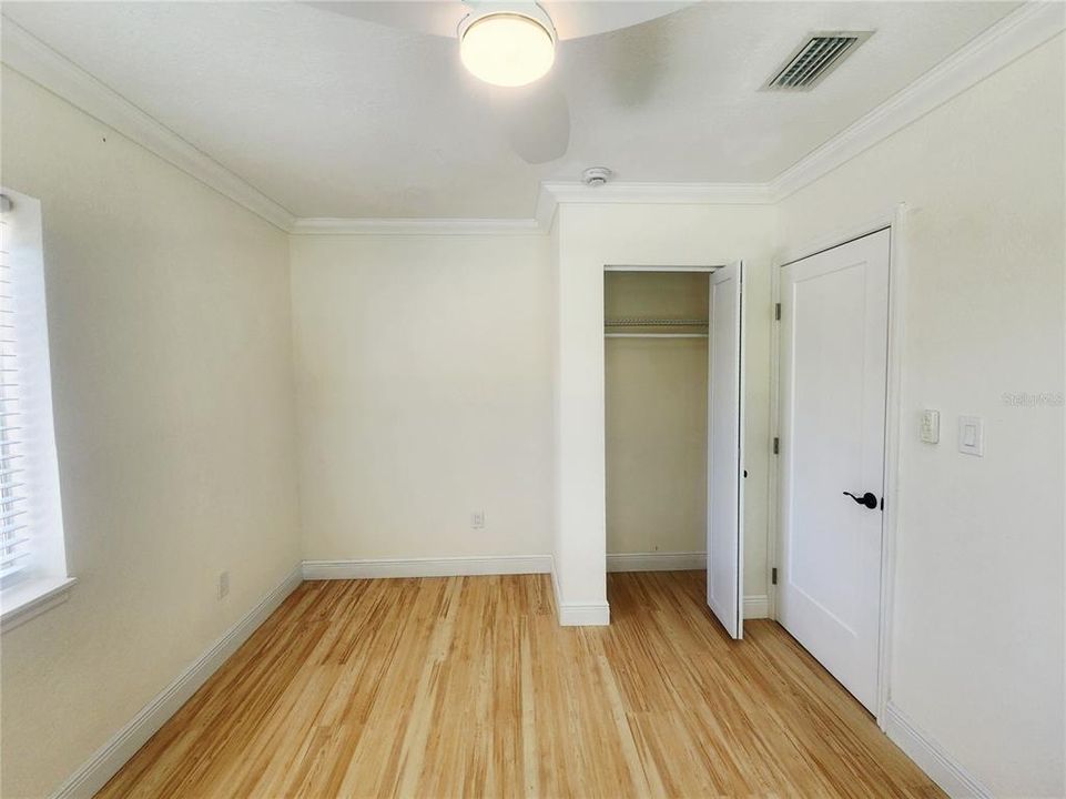 В аренду: $3,200 (3 спален, 1 ванн, 1058 Квадратных фут)