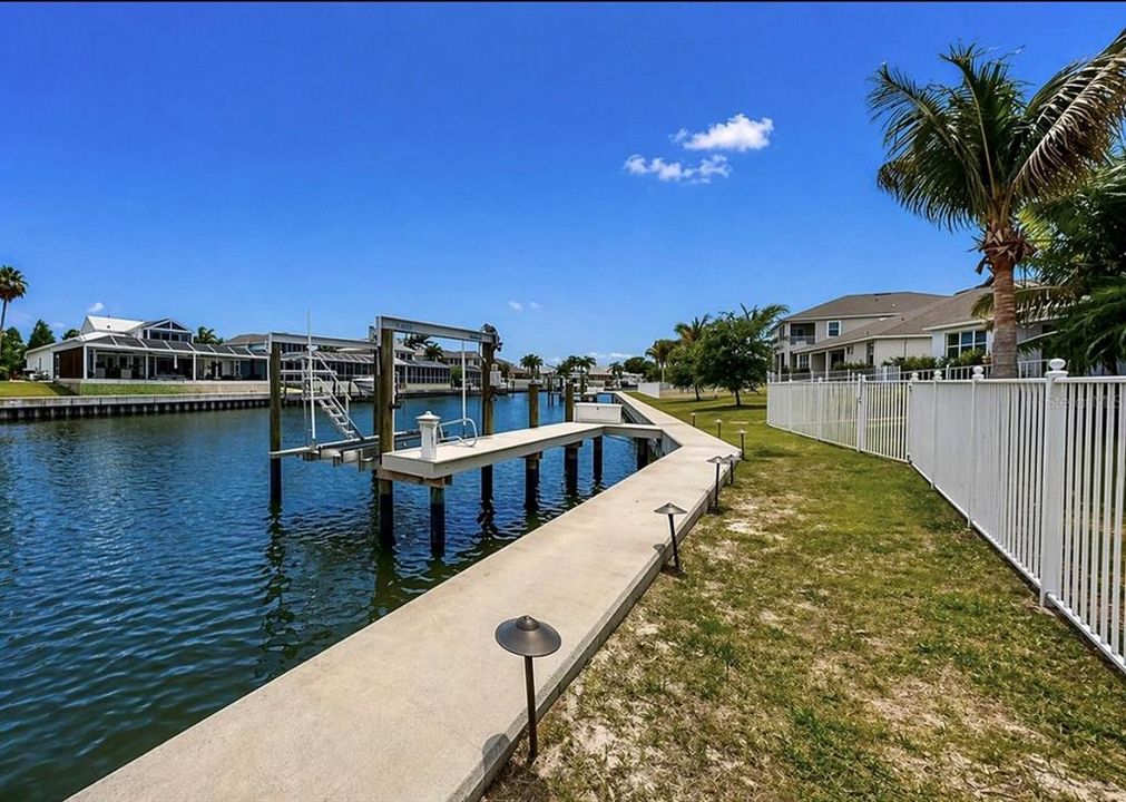 For Sale: $1,495,000 (4 beds, 3 baths, 2625 Square Feet)