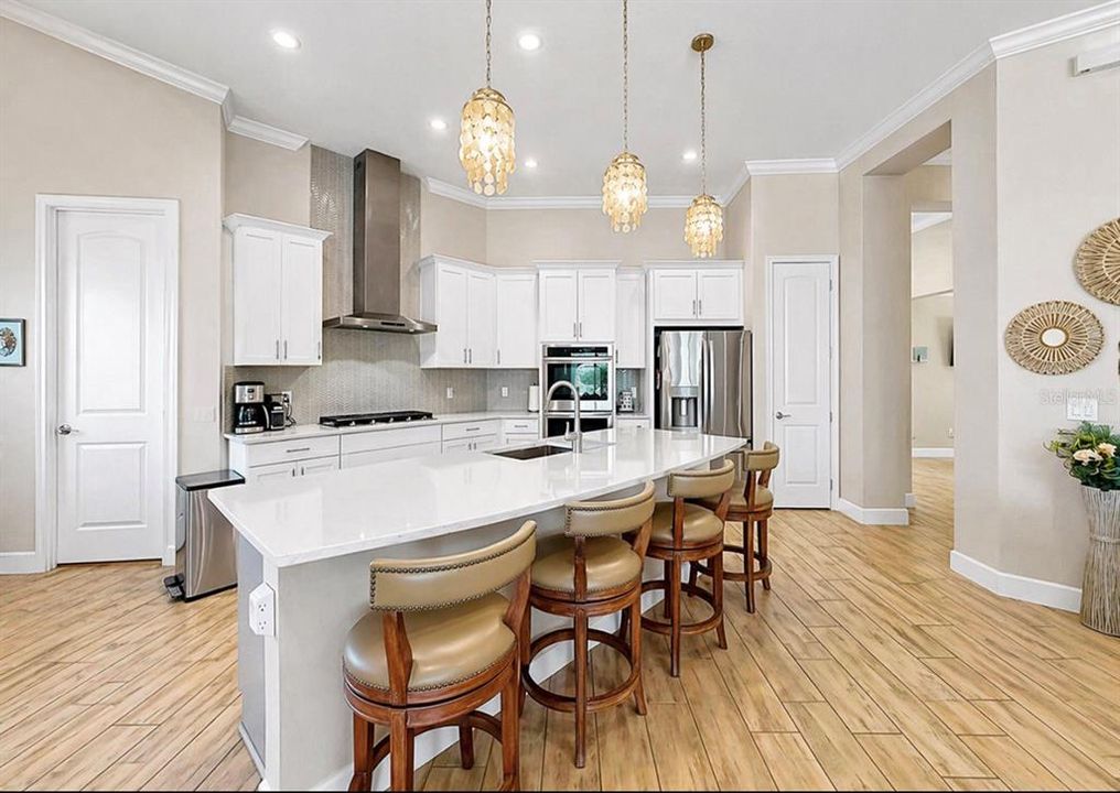 For Sale: $1,495,000 (4 beds, 3 baths, 2625 Square Feet)