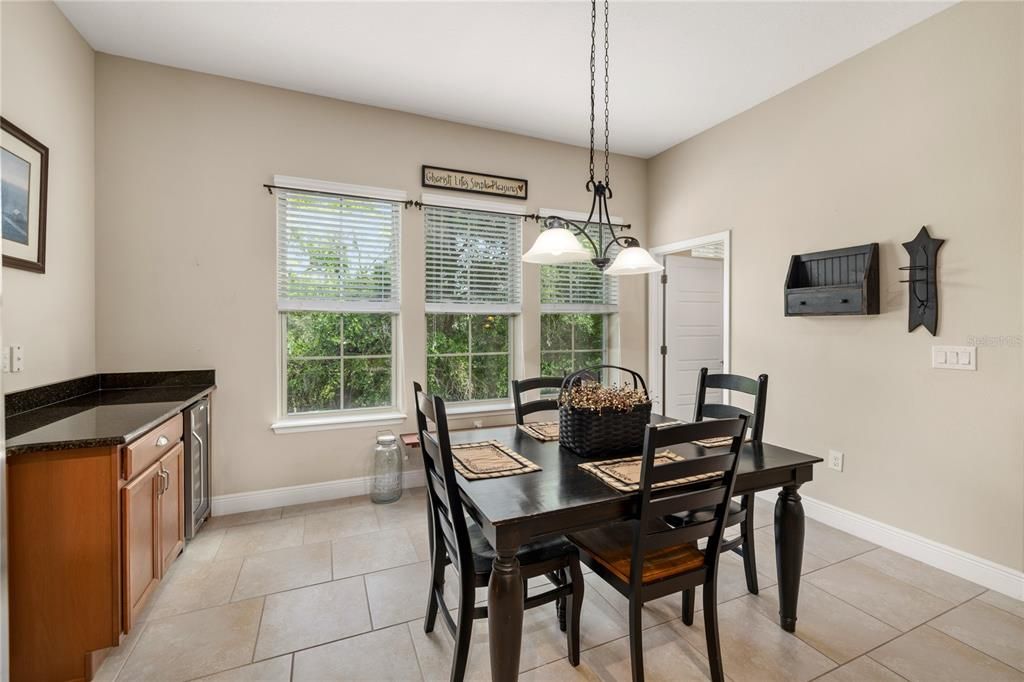 For Sale: $439,000 (3 beds, 3 baths, 2191 Square Feet)