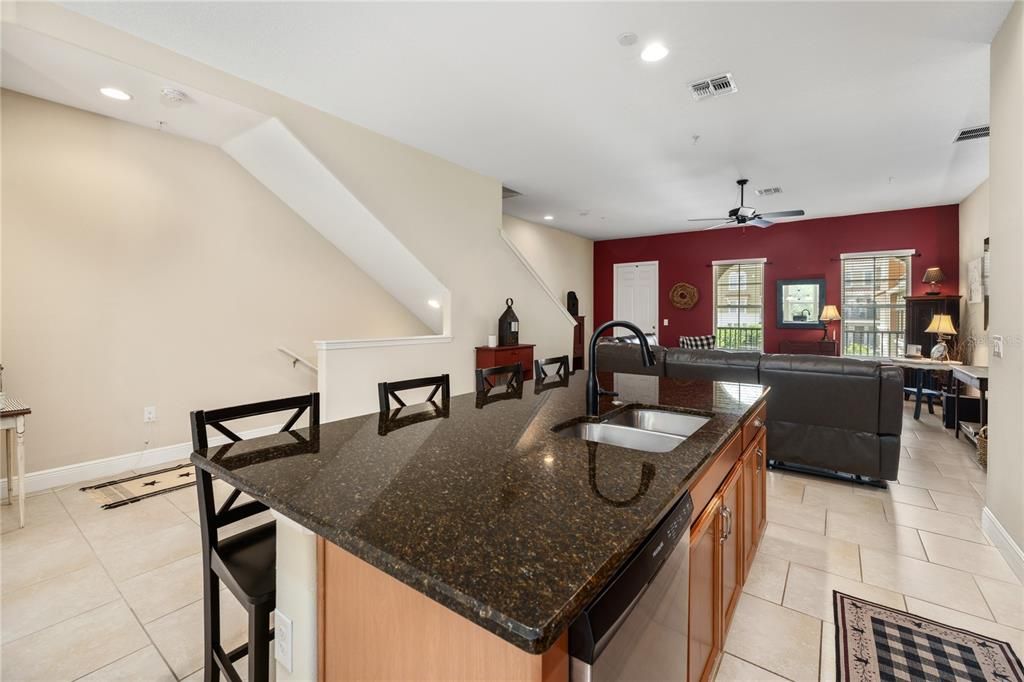 For Sale: $439,000 (3 beds, 3 baths, 2191 Square Feet)