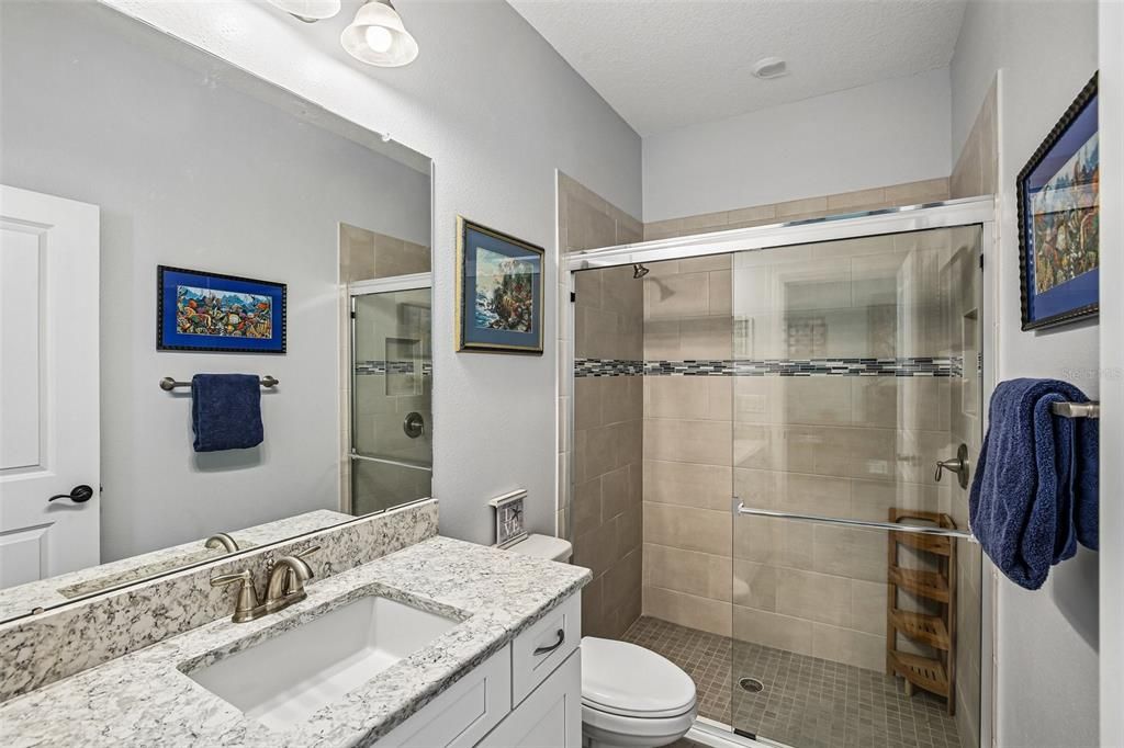 En Venta: $834,797 (3 camas, 3 baños, 2336 Pies cuadrados)