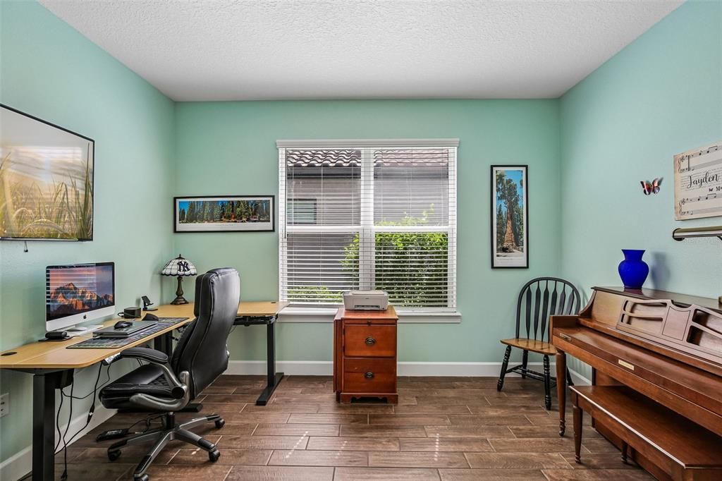 En Venta: $834,797 (3 camas, 3 baños, 2336 Pies cuadrados)