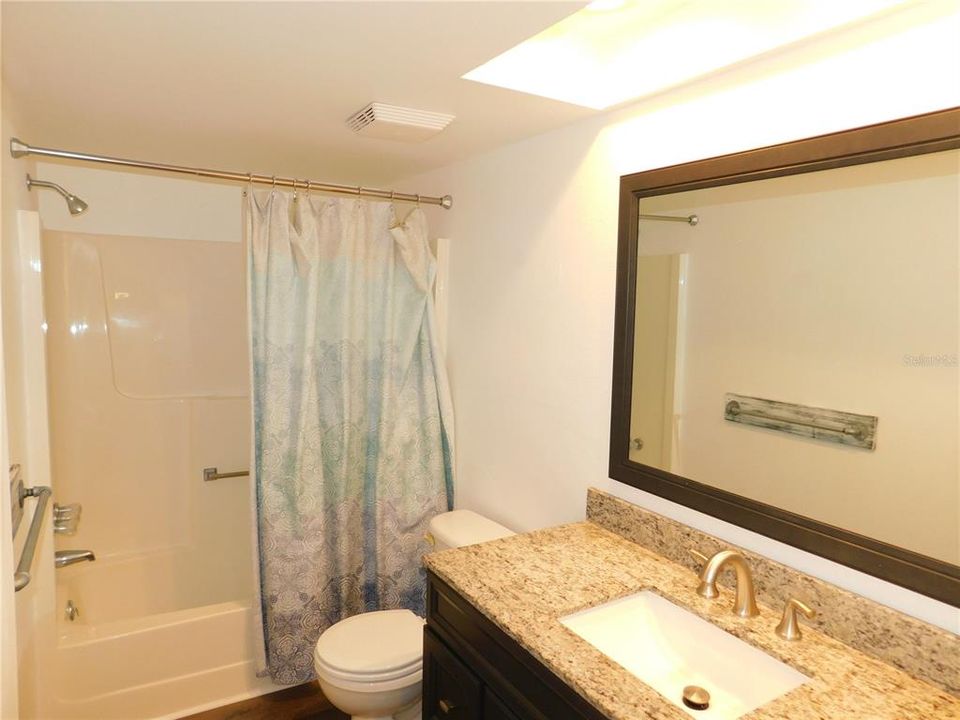 В аренду: $2,200 (3 спален, 2 ванн, 1145 Квадратных фут)
