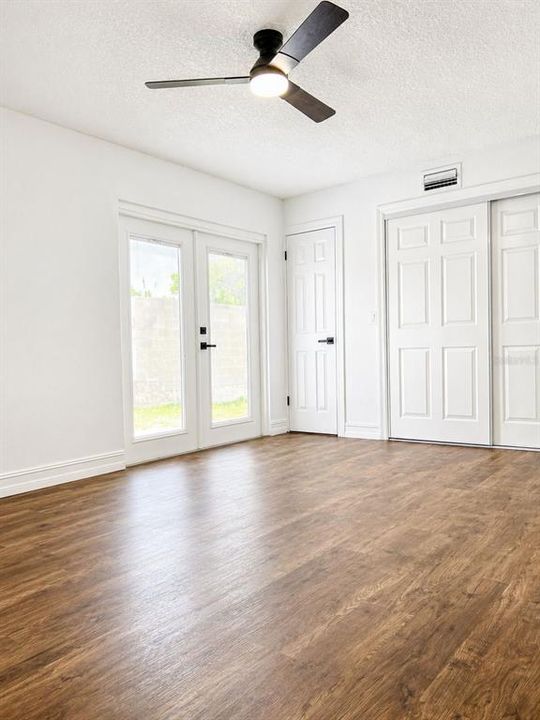 For Sale: $485,000 (4 beds, 3 baths, 2028 Square Feet)