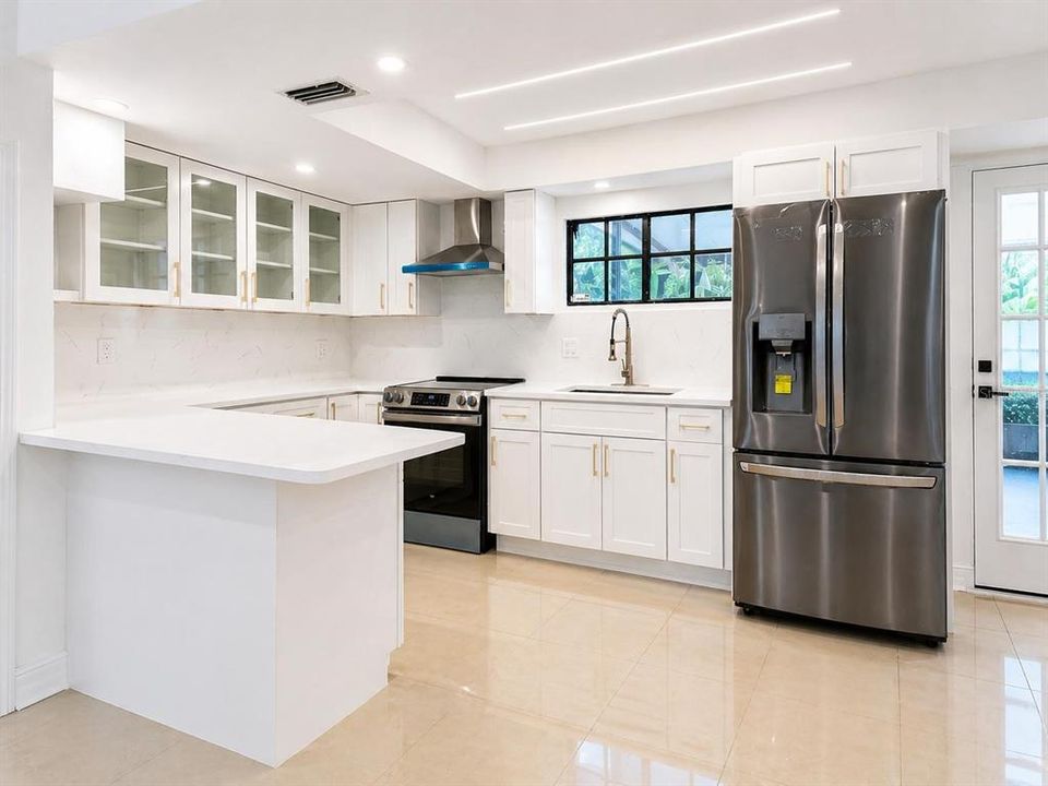 For Sale: $485,000 (4 beds, 3 baths, 2028 Square Feet)