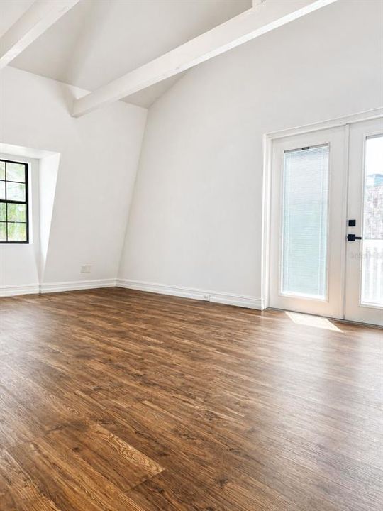For Sale: $485,000 (4 beds, 3 baths, 2028 Square Feet)