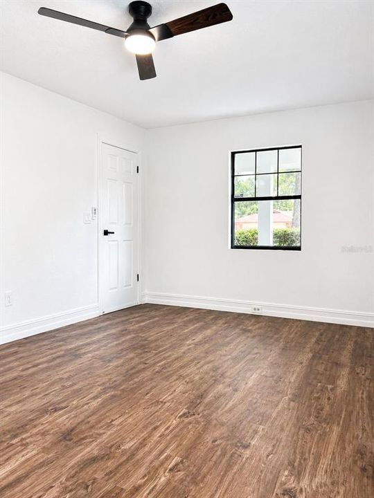 For Sale: $485,000 (4 beds, 3 baths, 2028 Square Feet)