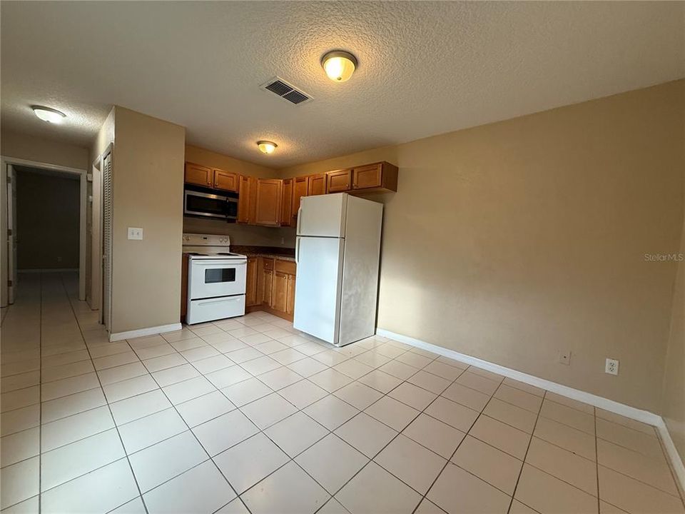 For Rent: $1,000 (1 beds, 1 baths, 477 Square Feet)