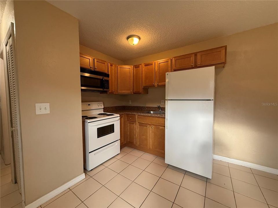 For Rent: $1,000 (1 beds, 1 baths, 477 Square Feet)