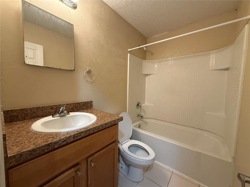 For Rent: $1,000 (1 beds, 1 baths, 477 Square Feet)