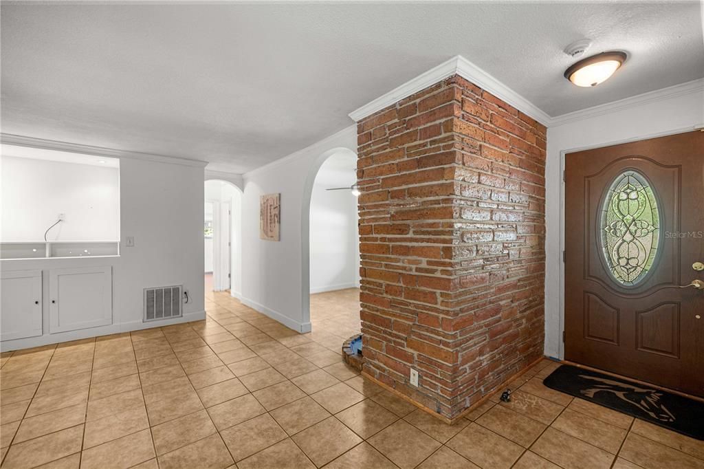 В аренду: $1,800 (3 спален, 2 ванн, 1673 Квадратных фут)