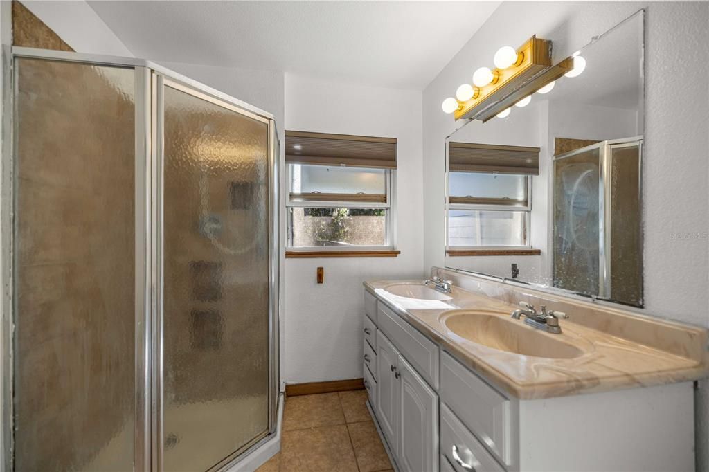 В аренду: $1,800 (3 спален, 2 ванн, 1673 Квадратных фут)