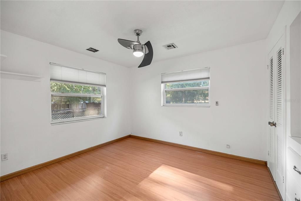 В аренду: $1,800 (3 спален, 2 ванн, 1673 Квадратных фут)