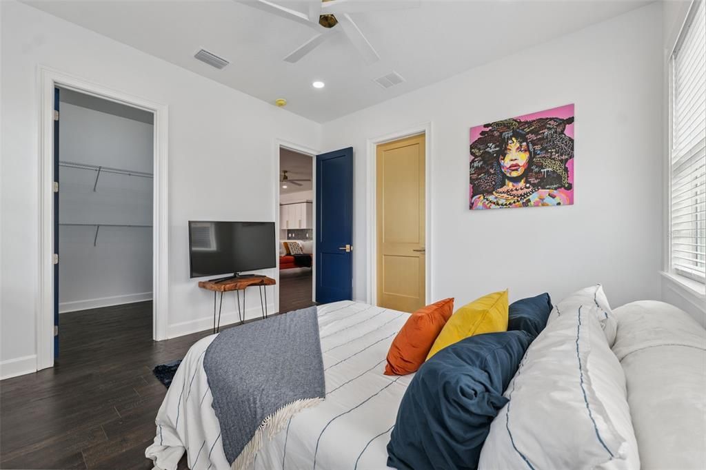 En Renta: $2,450 (3 camas, 2 baños, 1725 Pies cuadrados)