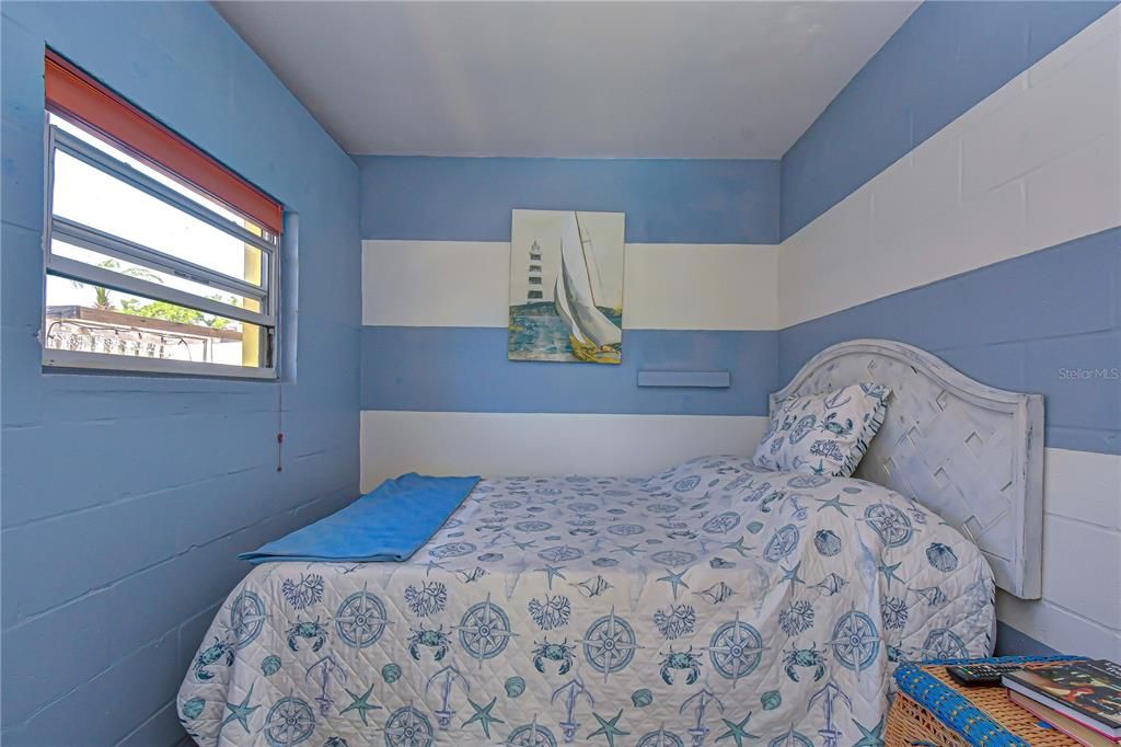 En Venta: $699,000 (3 camas, 3 baños, 2068 Pies cuadrados)