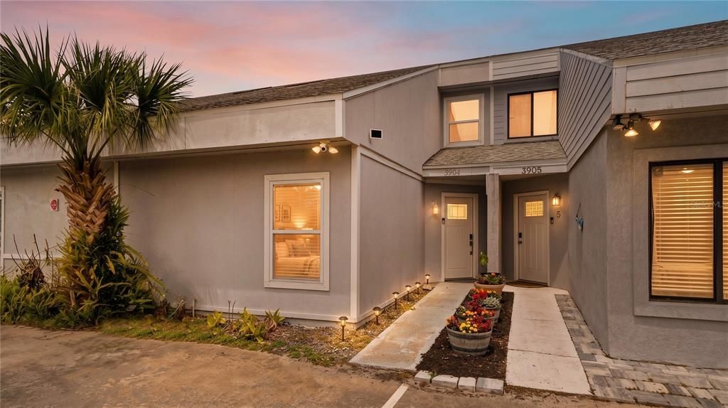 For Sale: $375,000 (2 beds, 2 baths, 1230 Square Feet)