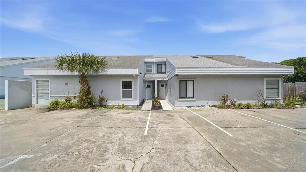 For Sale: $375,000 (2 beds, 2 baths, 1230 Square Feet)